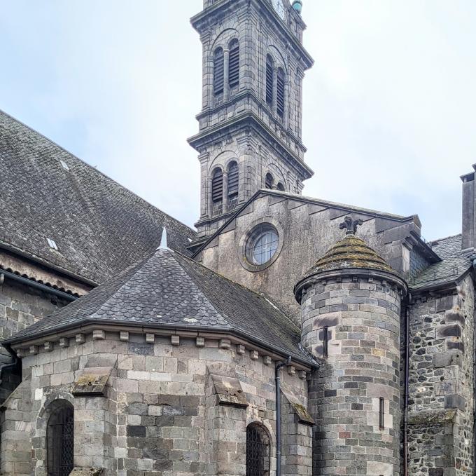 france/auvergne-rhone-alpes/aurillac/eglise-notre-dame-aux-neiges
