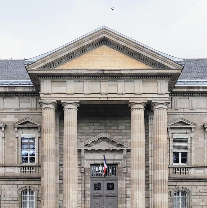 france/auvergne-rhone-alpes/aurillac/palais-de-justice
