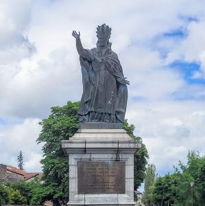 france/auvergne-rhone-alpes/aurillac/statue-de-gerbert