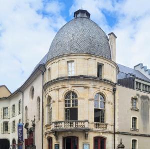 france/auvergne-rhone-alpes/aurillac/theatre