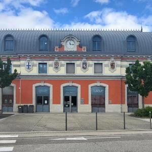 france/auvergne-rhone-alpes/bellegarde-sur-valserine/ancienne-gare-passerelle-des-arts