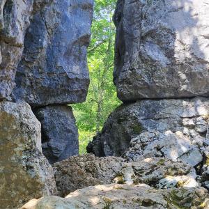 france/auvergne-rhone-alpes/bois-de-paiolive/sentier-de-la-vierge