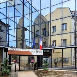 france/auvergne-rhone-alpes/bourg-en-bresse/hotel-de-bohan-hotel-de-ville