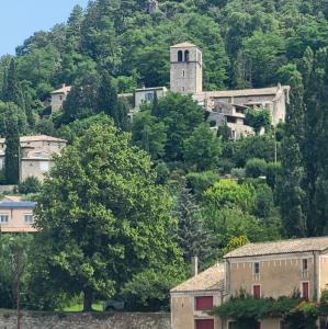france/auvergne-rhone-alpes/chateauneuf-de-mazenc