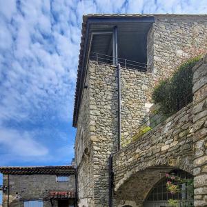 france/auvergne-rhone-alpes/chateauneuf-de-mazenc/place-du-sel