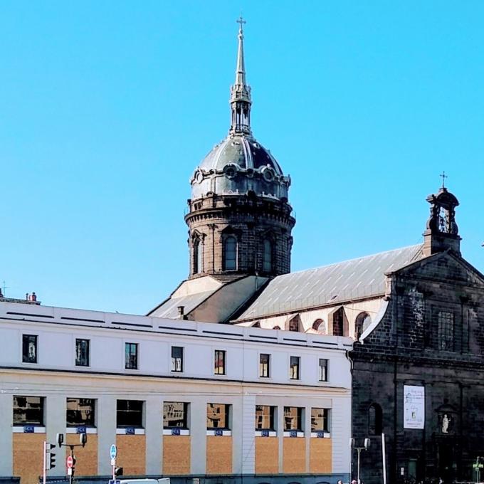 france/auvergne-rhone-alpes/clermont-ferrand/eglise-saint-pierre-les-minimes