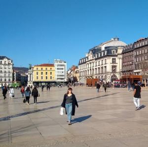france/auvergne-rhone-alpes/clermont-ferrand/place-de-jaude