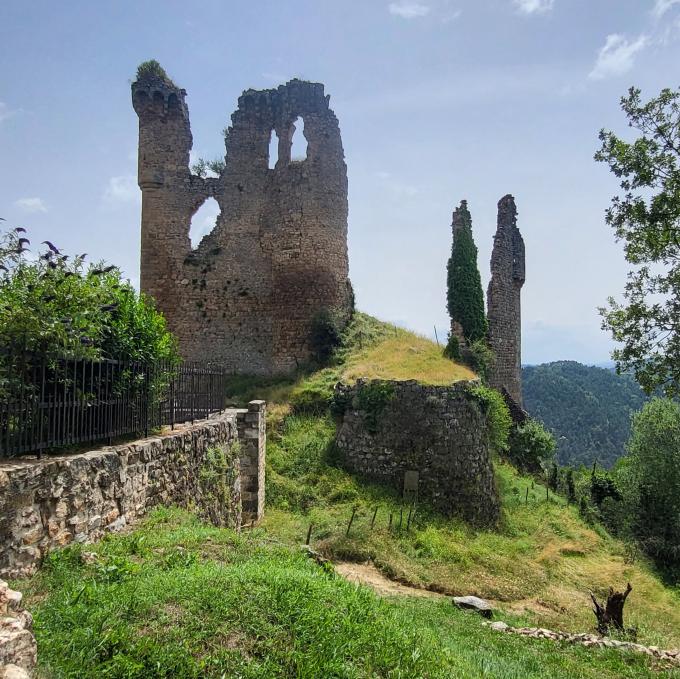 france/auvergne-rhone-alpes/eyrieux/chateau-de-la-tourette