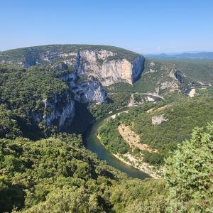 france/auvergne-rhone-alpes/gorges-de-l-ardeche/belvedere-du-serre-de-tourre