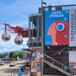 france/auvergne-rhone-alpes/grenoble/telepherique-de-grenoble-bastille