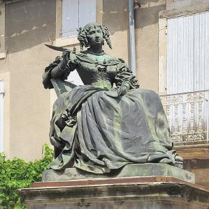 france/auvergne-rhone-alpes/grignan/fontaine-sevigne