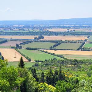 france/auvergne-rhone-alpes/la-garde-adhemar/chapelle-des-penitents-panorama