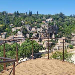 france/auvergne-rhone-alpes/labeaume/panorama-sur-labeaume