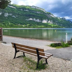 france/auvergne-rhone-alpes/lac-du-bourget/plage-de-chatillon