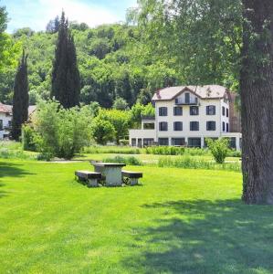 france/auvergne-rhone-alpes/lac-du-bourget/plage-de-la-chatiere-conjux