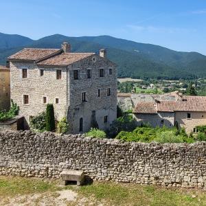 france/auvergne-rhone-alpes/le-poet-laval