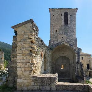france/auvergne-rhone-alpes/le-poet-laval/chapelle-saint-jean