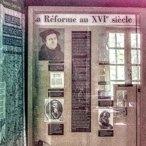 france/auvergne-rhone-alpes/le-poet-laval/musee-du-protestantisme-ancien-temple
