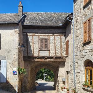 france/auvergne-rhone-alpes/marcoles