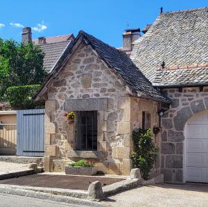 france/auvergne-rhone-alpes/marcoles/poids-public