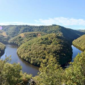 france/auvergne-rhone-alpes/meandre-de-queuille