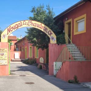france/auvergne-rhone-alpes/montelimar/nougat-le-chaudron-d-or