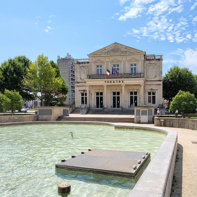france/auvergne-rhone-alpes/montelimar/theatre