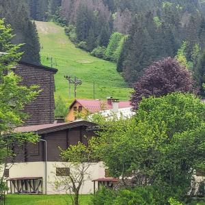 france/auvergne-rhone-alpes/monts-jura