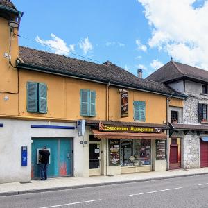 france/auvergne-rhone-alpes/morestel/grande-rue