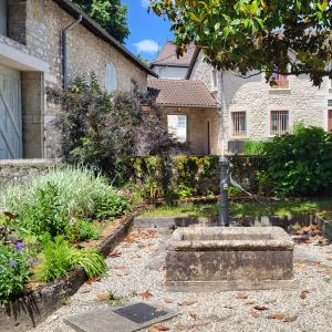 france/auvergne-rhone-alpes/morestel/maison-ravier