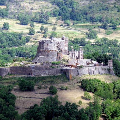 france/auvergne-rhone-alpes/murol/chateau-de-murol