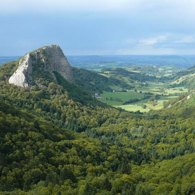 france/auvergne-rhone-alpes/parc-des-volcans-d-auvergne