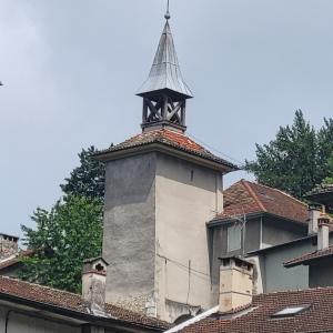 france/auvergne-rhone-alpes/pont-en-royans/rue-de-l-horloge-tour-de-l-horloge
