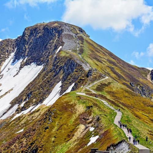 france/auvergne-rhone-alpes/puy-mary