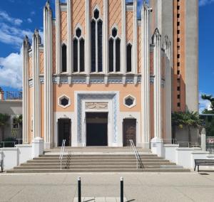 france/auvergne-rhone-alpes/romans-sur-isere/eglise-notre-dame-de-lourdes