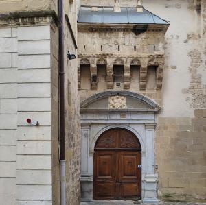 france/auvergne-rhone-alpes/romans-sur-isere/place-aux-herbes