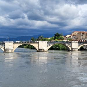 france/auvergne-rhone-alpes/romans-sur-isere/pont-vieux