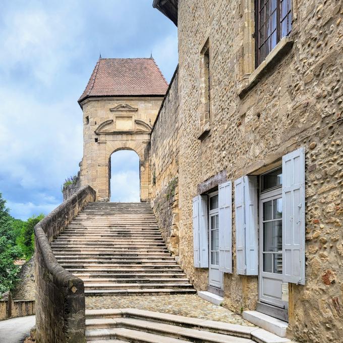 france/auvergne-rhone-alpes/saint-antoine-l-abbaye