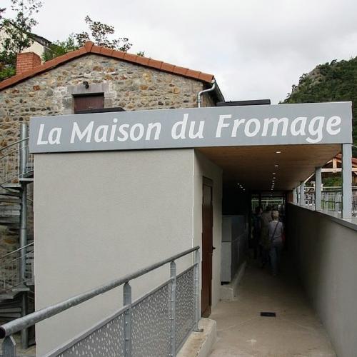 france/auvergne-rhone-alpes/saint-nectaire/la-maison-du-fromage