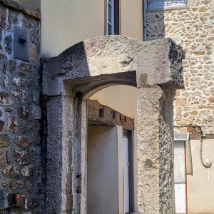 france/auvergne-rhone-alpes/saint-symphorien-sur-coise/cour-des-rois
