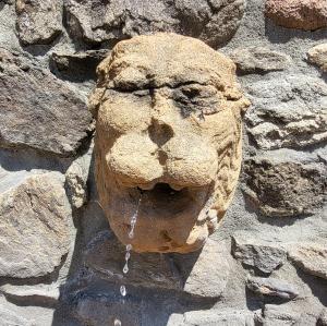 france/auvergne-rhone-alpes/saint-symphorien-sur-coise/fontaine-gouvard