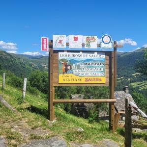 france/auvergne-rhone-alpes/salers/burons-de-salers-panorama-sur-le-cirque-de-recusset