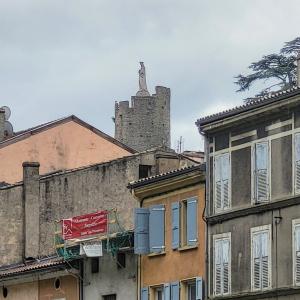 france/auvergne-rhone-alpes/tournon-sur-rhone/chemin-des-tours