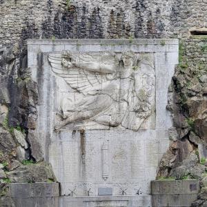 france/auvergne-rhone-alpes/tournon-sur-rhone/monument-aux-morts