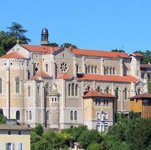france/auvergne-rhone-alpes/trevoux
