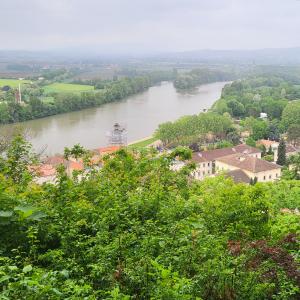 france/auvergne-rhone-alpes/trevoux/chateau-de-trevoux