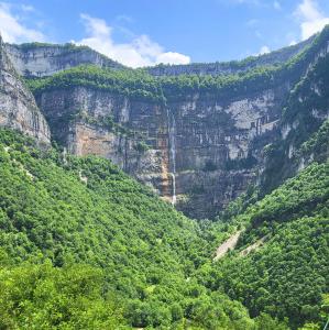 france/auvergne-rhone-alpes/vercors/cascade-de-moulin-marquis-panorama-sur