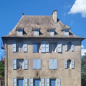 france/auvergne-rhone-alpes/vic-sur-cere/le-manoir