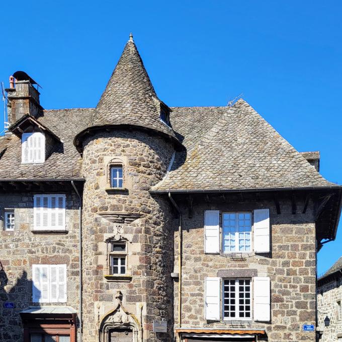 france/auvergne-rhone-alpes/vic-sur-cere/maison-des-princes-de-monaco