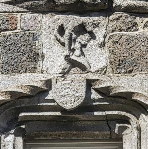 france/auvergne-rhone-alpes/vic-sur-cere/maison-des-princes-de-monaco
